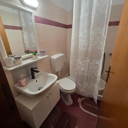 Violet Olympic Olympiakí Aktí